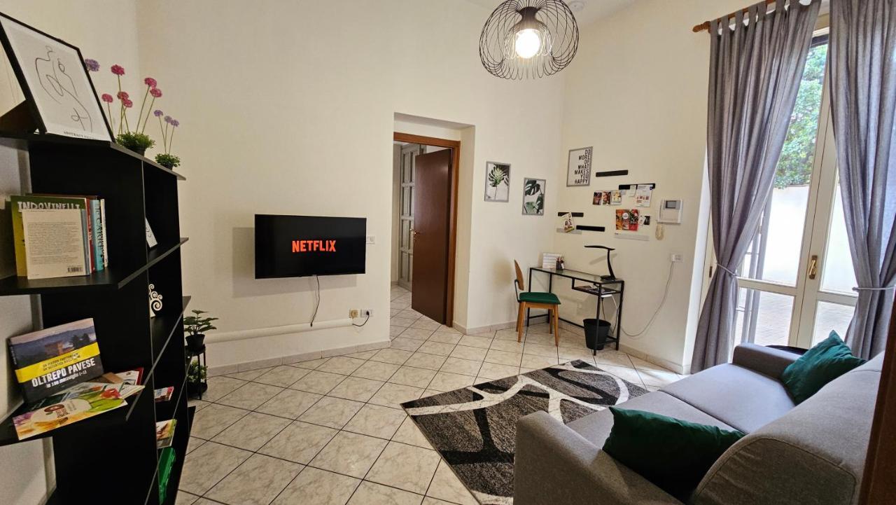 Casa Oltrepo Fresco Centrale Ma Silenzioso Parcheggio Interno Casteggio المظهر الخارجي الصورة