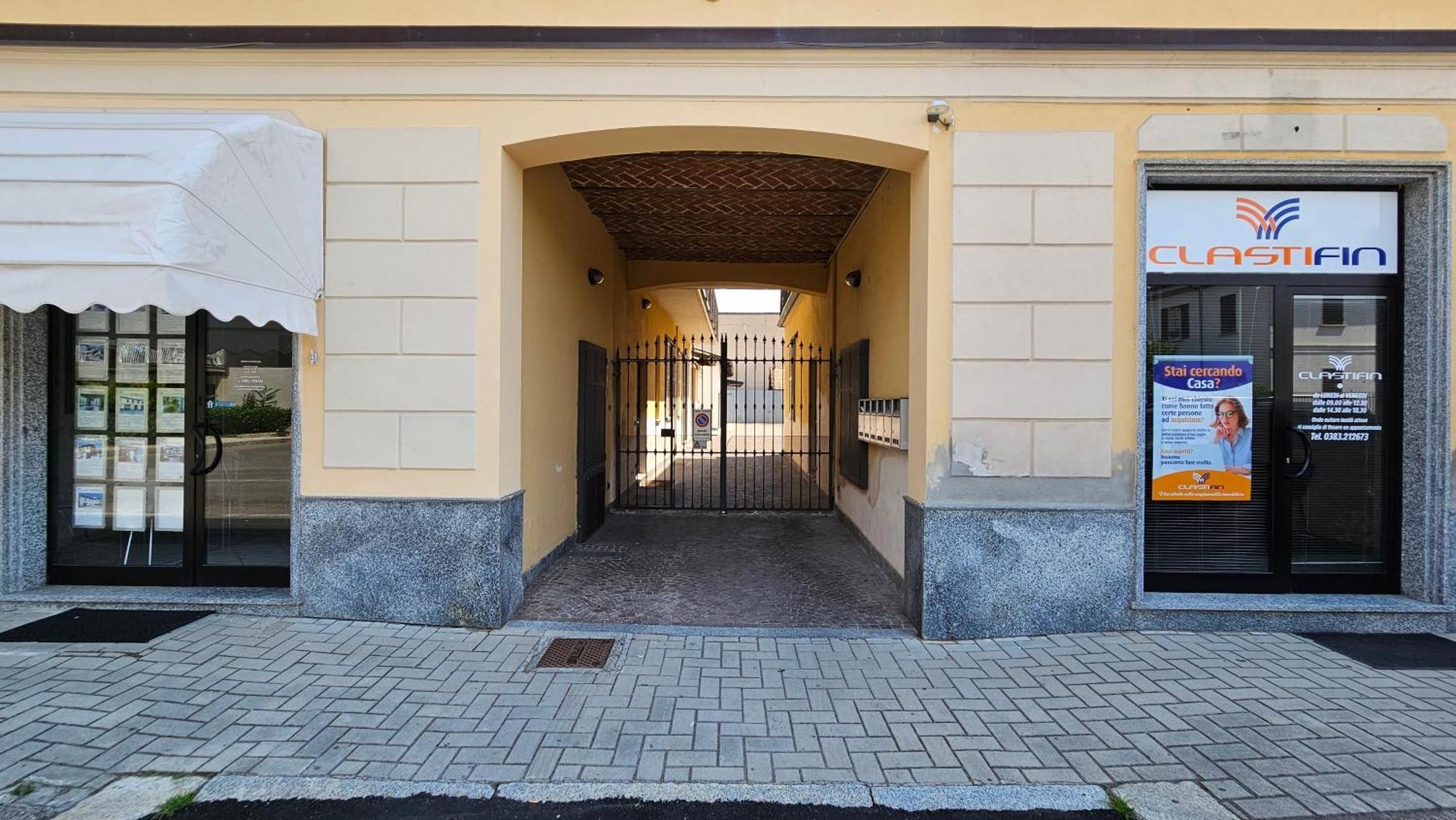 Casa Oltrepo Fresco Centrale Ma Silenzioso Parcheggio Interno Casteggio المظهر الخارجي الصورة